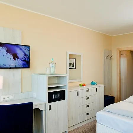 Maris Hotel 3*